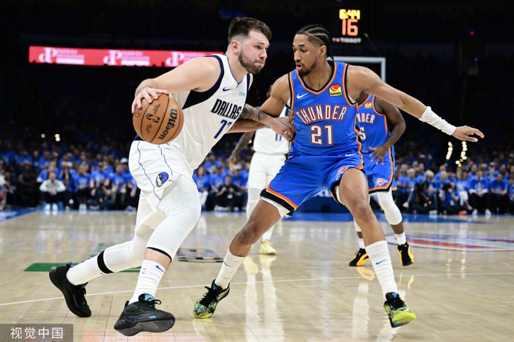 她都能以 她都能以